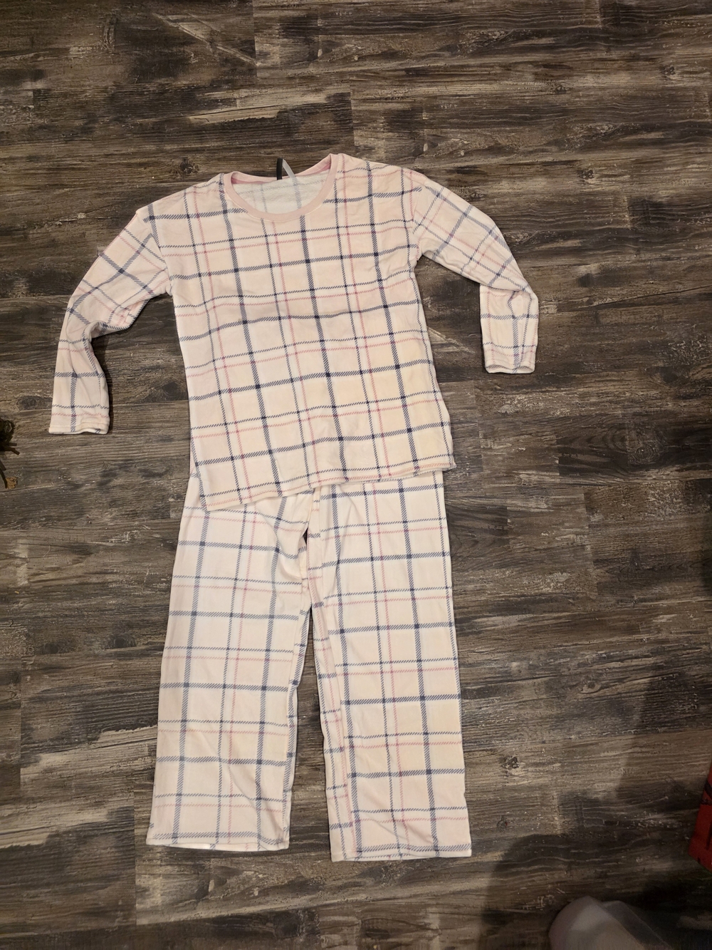 Womens' Pink Plaid Long-Sleeve Pajama Set